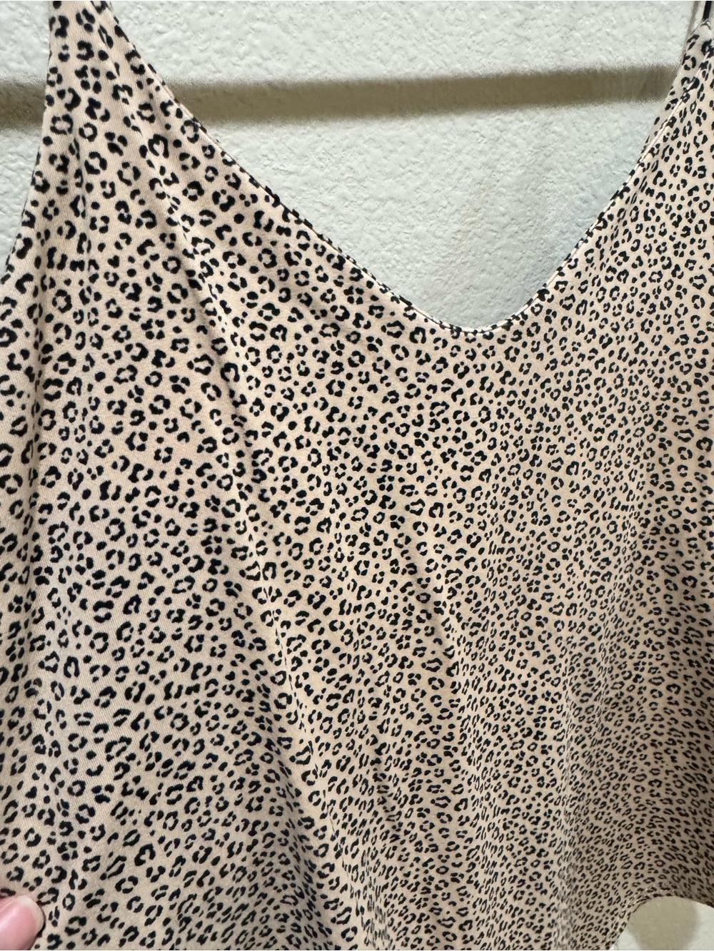 Gaze Leopard V-Neck Bodysuit - Picture 3 of 5